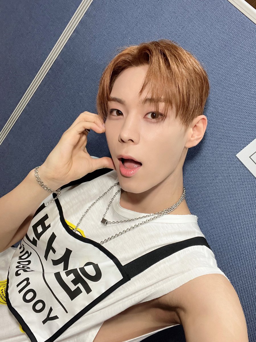 윤서빈 Yoon Seobin tweet media