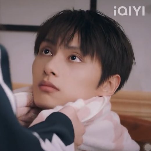 seventeen and whole caratland are soooo proud of you, junhui!!

WELCOME BACK ACTOR WEN JUNHUI 
#링차오_준_독가동화_전편공개 #WenJunhui_ExclusiveFairyTale
