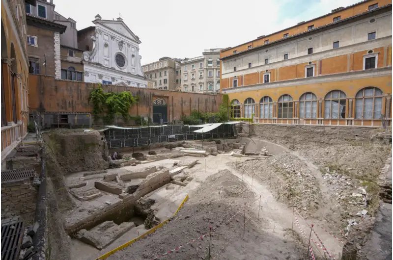 ticiaverveer's tweet photo. The ruins of Nero's Theater, an imperial theater referred to ancient Roman texts but never found, have been discovered under the garden of the future Four Season's Hotel, steps from the Vatican, after excavating the walled garden of the Palazzo della Rovere since 2020, as part of planned renovations on the Renaissance building. 

Photo credit: AP Photo/Andrew Medichini
https://t.co/hoQsXtcpCB