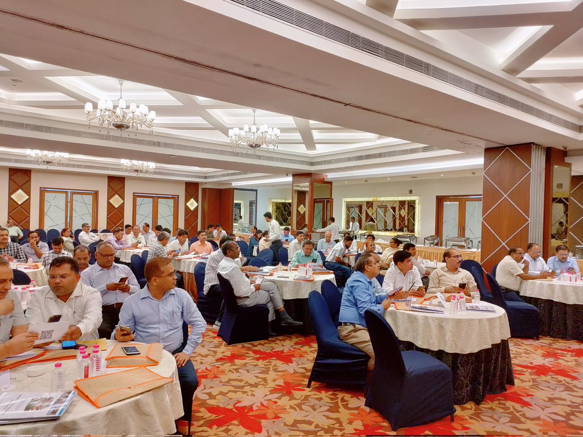 RuchiSKumar1's tweet photo. Very engaging discussion with DIET principals from UP in dissemination workshop of report on situation analysis of DIETs in UP authored by CETE TISS team https://t.co/GgOCLuZoBN
