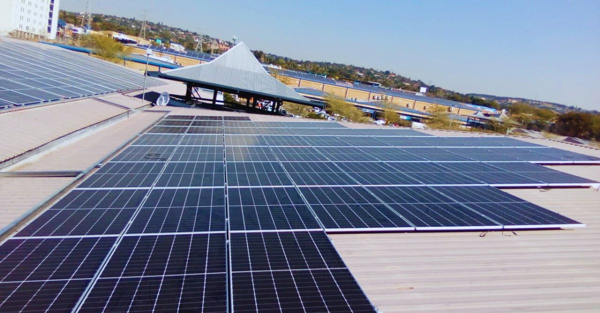 CandiSolar's tweet photo. Work in progress of our 950 kWp system at Menlyn Retail Park, Pretoria, SA. Together with Nuvo Consulting, we will deliver a system that will generate impressive monthly electricity bill savings, while mitigating an estimated 38,000 tonnes of CO2 over the system’s lifetime. https://t.co/WoINHJL0u3