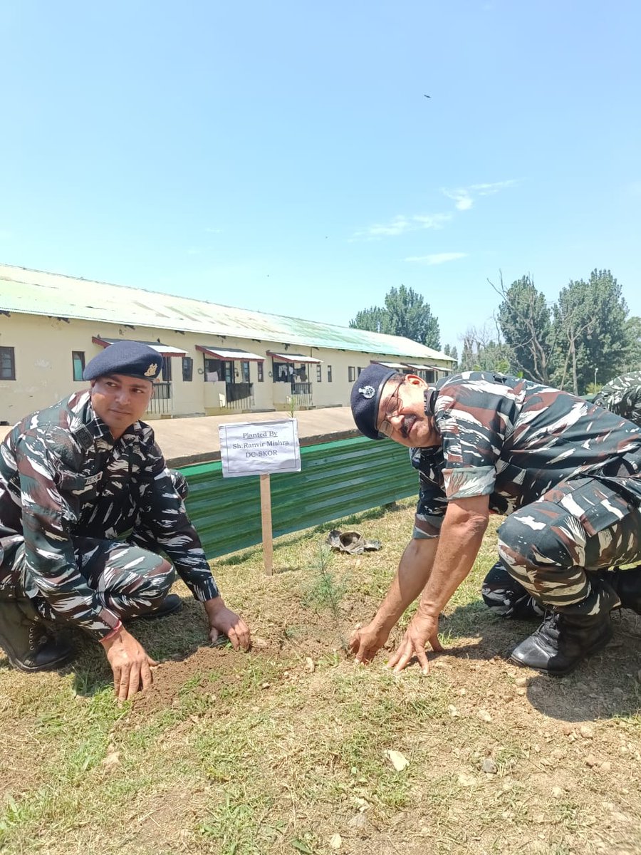 Don't just think Green, live Green. On the occasion of 85th #CRPFRaisingDay, all personnel of Range SKOR, Awantipora under guidance of Sh. Alok Avasthy, DIG SKOR, planted trees in Camp Awantipora. #TreePlantation <a href="/crpfindia/">🇮🇳CRPF🇮🇳</a> <a href="/KOSCRPF/">Kashmir Ops Sector, CRPF</a>