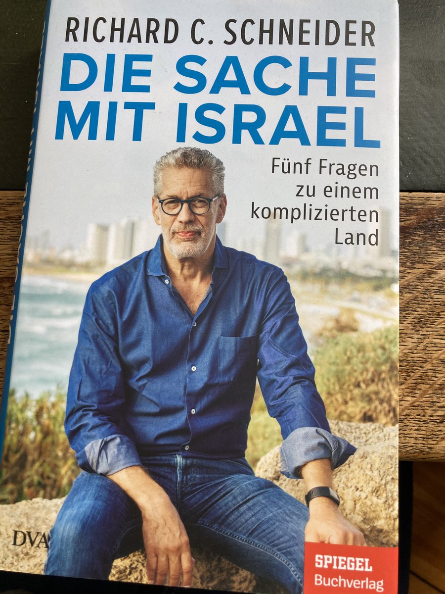 RichterHedwig's tweet photo. Dieses Buch über Israel ist momentan besonders wichtig. Danke dafür, lieber @rc_schneider! (Und für den Dank 😎) https://t.co/IuvCR2imsG
