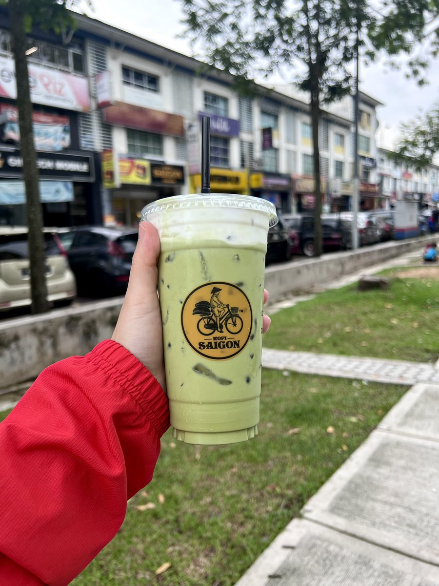 Korang, i ada jual kopi sedap dekat Cheras.

Selain kopi, iced chocolate, matcha &amp; tea pun ada. Harga berpatutan serendah RM4 per cup.

Nak mintak jasa baik RT tweet ni boleh? Biar ramai lagi tahu kewujudan my humble coffee shop 🥹

📍Kopi Saigon Bdr Sri Permaisuri Cheras