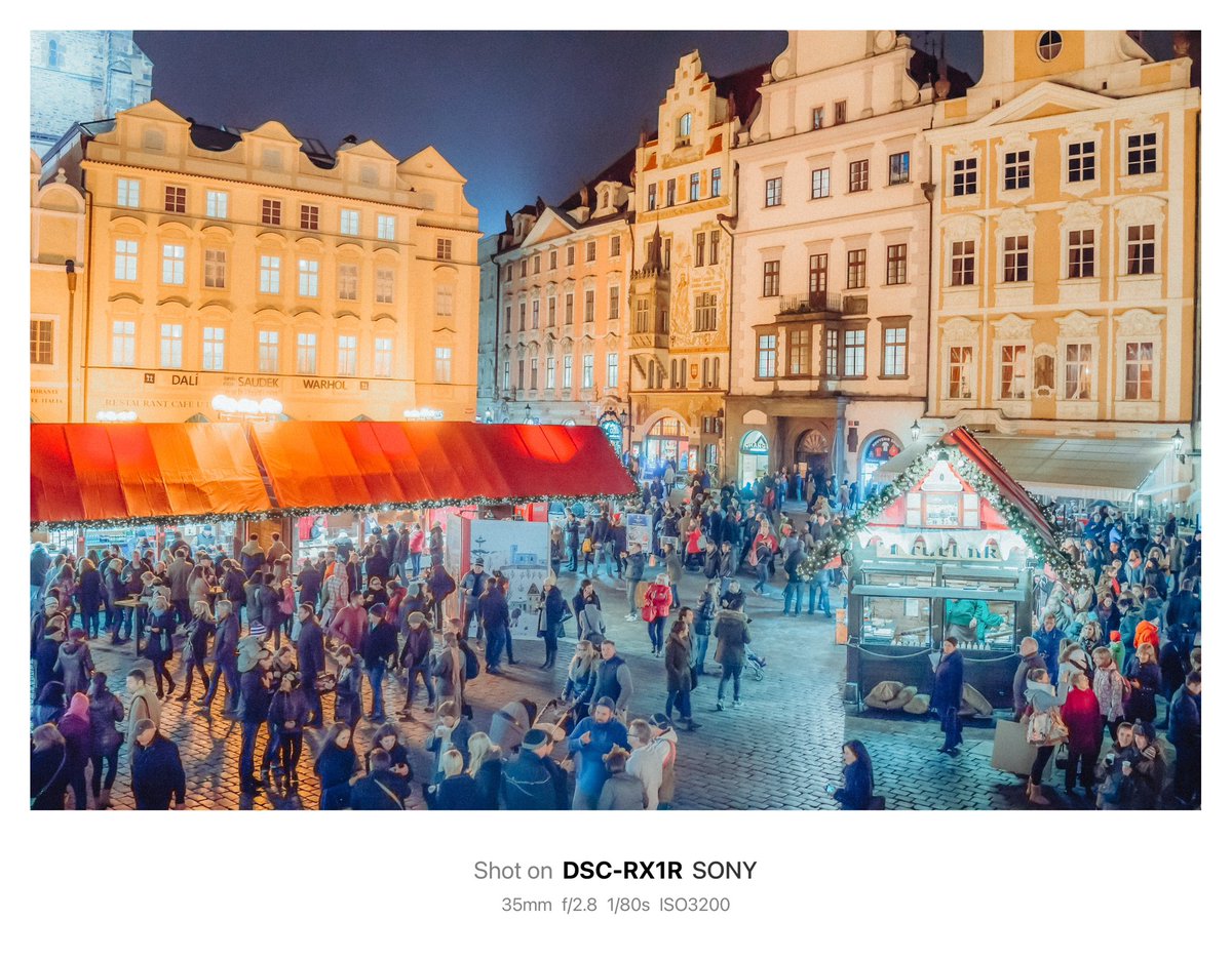 ut_assocprof's tweet photo. Christmas Market, Czech🇨🇿 https://t.co/e5crl6sUiq