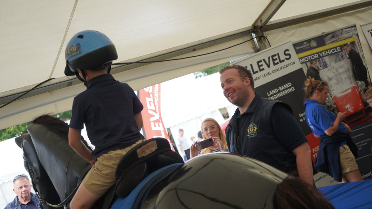 Reaseheath's tweet photo. We had a fantastic time at The @NantwichShow yesterday! We are delighted to be the landlords of this remarkable event to celebrate all things agriculture.
What did you enjoy the most at the show? Let us know by replying to this tweet! π·
#WeAreReaseheath https://t.co/yBwPnPYVxC