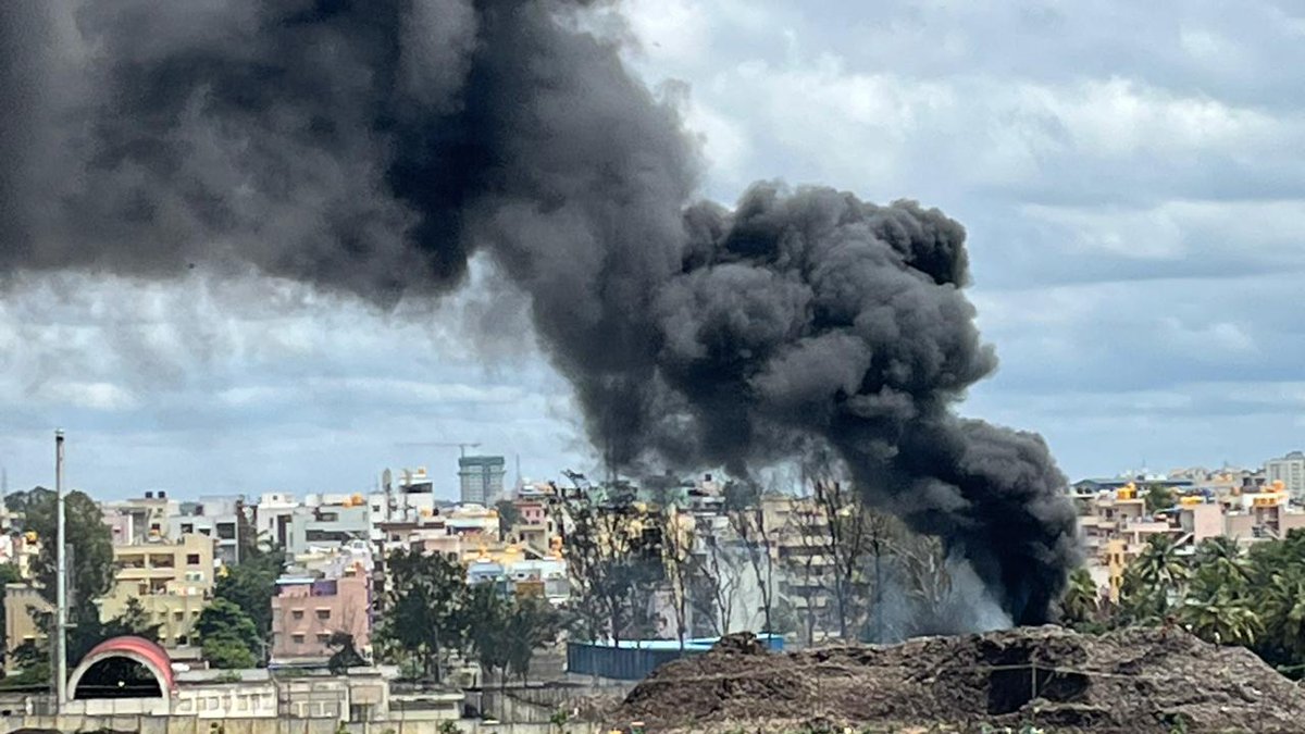 KavithaReddyKR's tweet image. And #KCDC waste is on #Fire again? @BBMPCOMM @DKShivakumar @KHHSPRWA