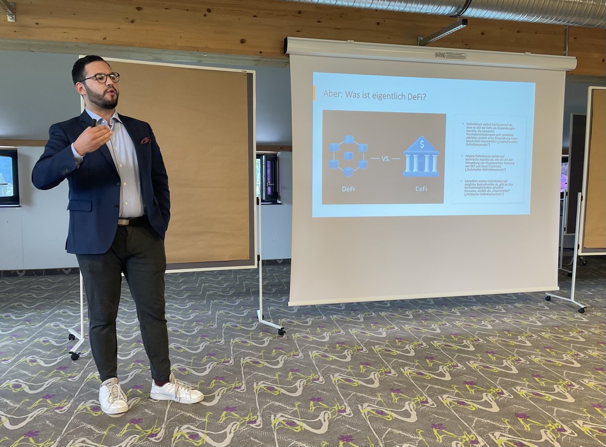 the_omLAW's tweet photo. #BlockchainSummit2023

Jetzt live: @nilsurbach im #Alpenhaus hoch über #Kitzbühel

Zudem heute auf dem Programm: #CBDC #digitalerEuro #USA #21finance #EZB 

👉 https://t.co/OMW4Wl3XT6

@Uni_MR @eFin_Diskurs @FrankfurtUAS @max_heinzle https://t.co/jJKjnqhAuP