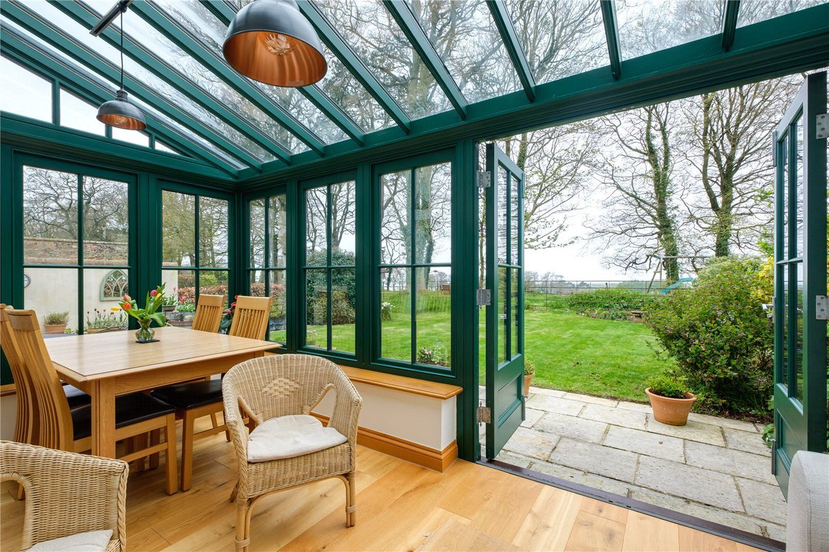 JSBridport's tweet photo. New instruction with #directbeachaccess

#Rousdon #LymeRegis #Dorset

Situated on a 350 acre private estate, Windhover is an immaculate, modern 4 bedroom home with stunning views over the adjoining countryside and further to the sea. Guide price £665,000.

https://t.co/G5Sa4qexK6 https://t.co/6rgF0Rt7IY