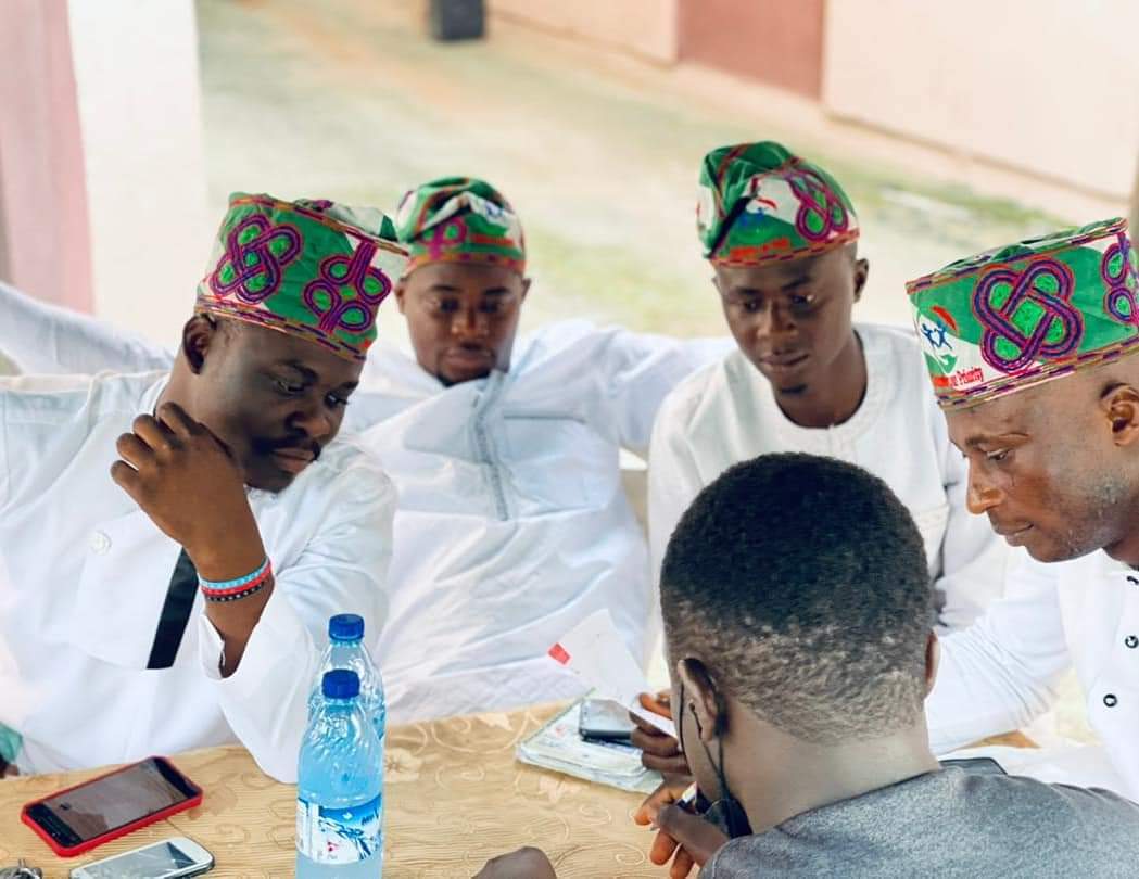 showunmiemmanu1's tweet image. Success is not final; failure is not fatal: it is the courage to continue that counts.” – Winston Churchill. ...

#TEAMFOCUS 
#TEAMSPHOTOGRAPHY 
#TEAMSRECYCLING