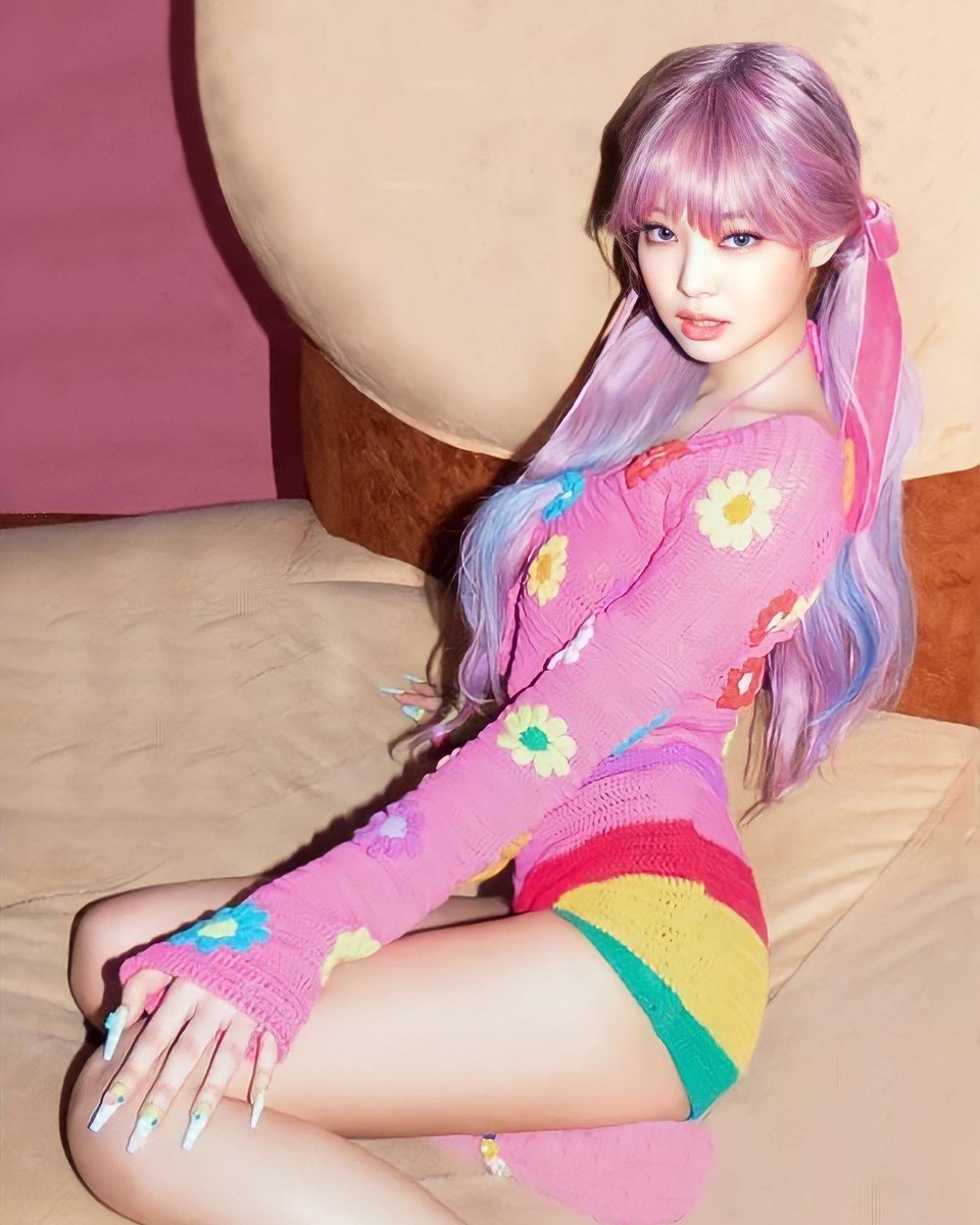 PopNewsHQ's tweet photo. I'm a barbie girl 🩷 https://t.co/rQI4Ky9XVa