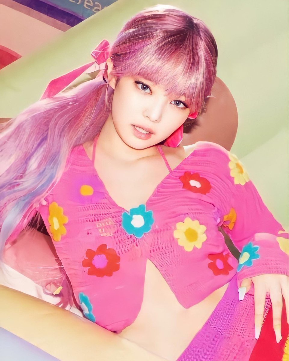 PopNewsHQ's tweet photo. I'm a barbie girl 🩷 https://t.co/rQI4Ky9XVa