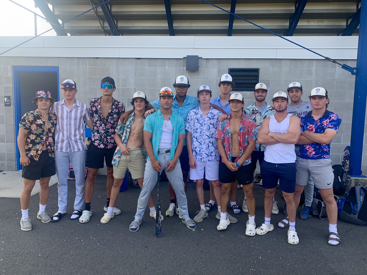 An instant classic at Planville HS tonight vs Stamford! Unbelievable game by both teams.  

Danbury 4 x Stamford 2

🎯Angelo Centrone 6.2IP 1H 0ER 5BB 5SO &amp; Nick Callari 1.1IP 0H 0ER 2SO

⚾️Chris Catania 4-4 3RBI
⚾️Thailer Sestokas 1-4 1RBI
⚾️Thomas Pilla 1-3 1RBI