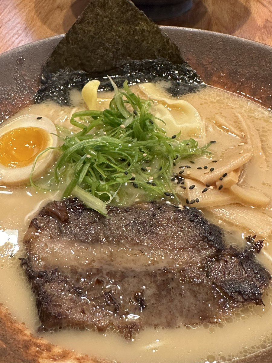 madazQta's tweet photo. Gyuro Ramen📍West Loop, Chicago: BEEF. BONE. BROTH ME. I was pleasantly delighted. I’ve always been about PHOking but getting a new take on RAWmen was all I need to convert https://t.co/Xs0a3bJPo0