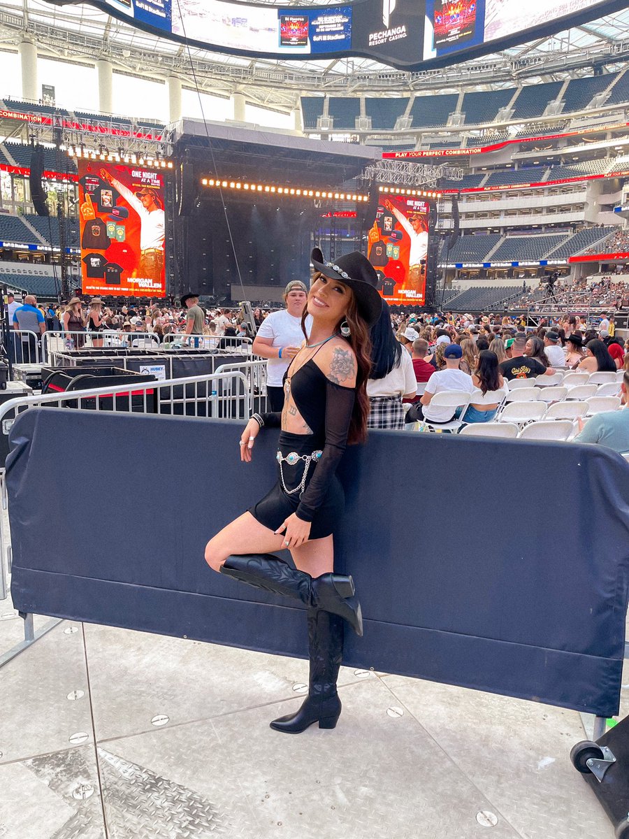 addisonpaigeee's tweet photo. Long live cowgirls https://t.co/u5ysBCk0NL