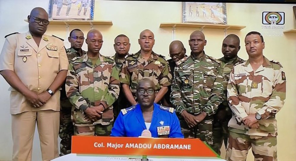 Military Coup in Niger successful. Soldiers appearing on national TV made the announcement; President resigned, borders closed, curfew installed. 🇳🇪

#NigerCoup
