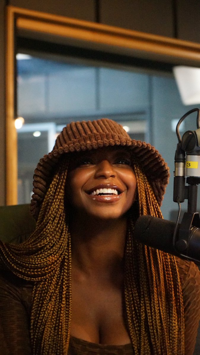 KhutsoTheledi's tweet photo. Good morning warrior! Keep going... #AHiFambeni 

I want you to say this right now " until God gives up, I can't. And because He won't, I can't." 

YOU only get one chance at life and you have to grab it boldly. Everything is a risk and not doing anything is a risk...It's up to you! 

Choose to feel blessed 
Choose go feel grateful 
Choose to be excited 
Choose to be thankful 
Choose to be happy 

Let's meet on #BreakAwayWithKhutsoTheledi 9AM-12PM @METROFMSA