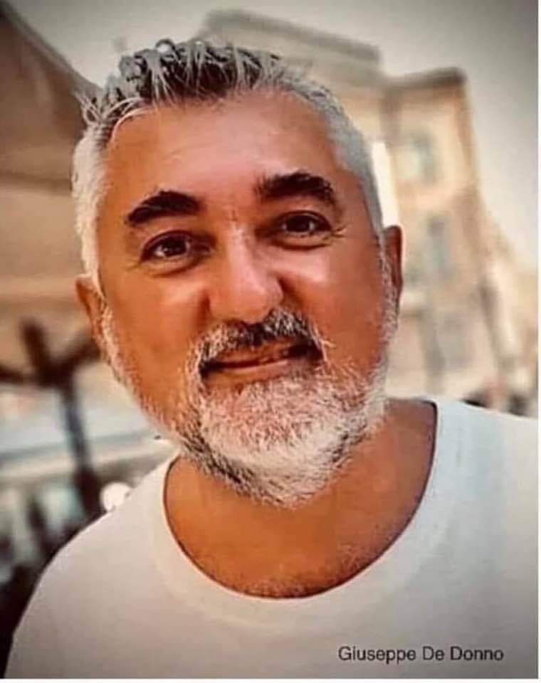 Due anni fa moriva il nostro amato Prof De Donno "ucciso" dalla calunnia, dalla malvagità e dalla cattiveria. 
Non ha avuto giustizia
Ma noi non dimentichiamo e terremo sempre vivo il suo ricordo 

GRAZIE PROF. ❤️