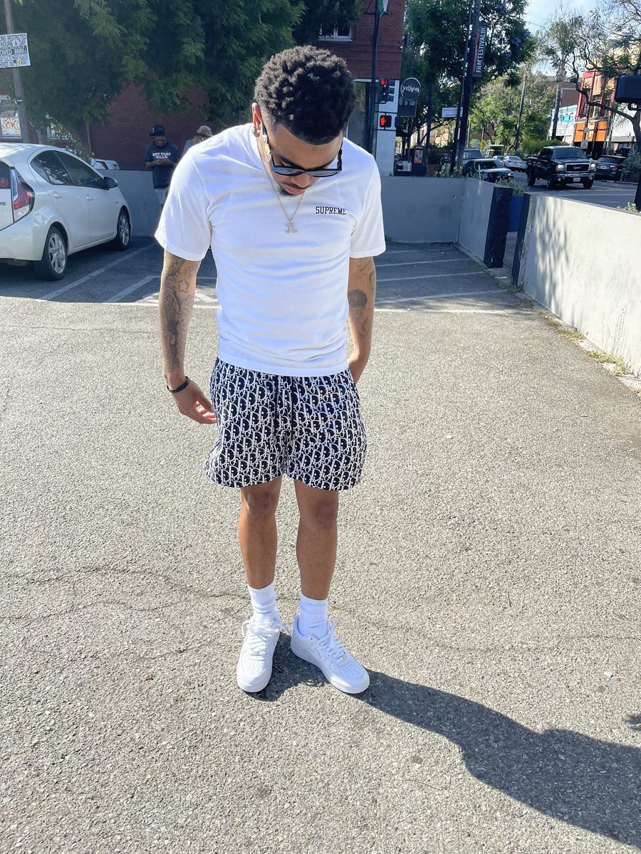 JairrenL's tweet photo. Lookin for the freak hoesss ๐โญ๏ธ #droppinrealsoon๐บ๐ฝ https://t.co/nilprRHr5F