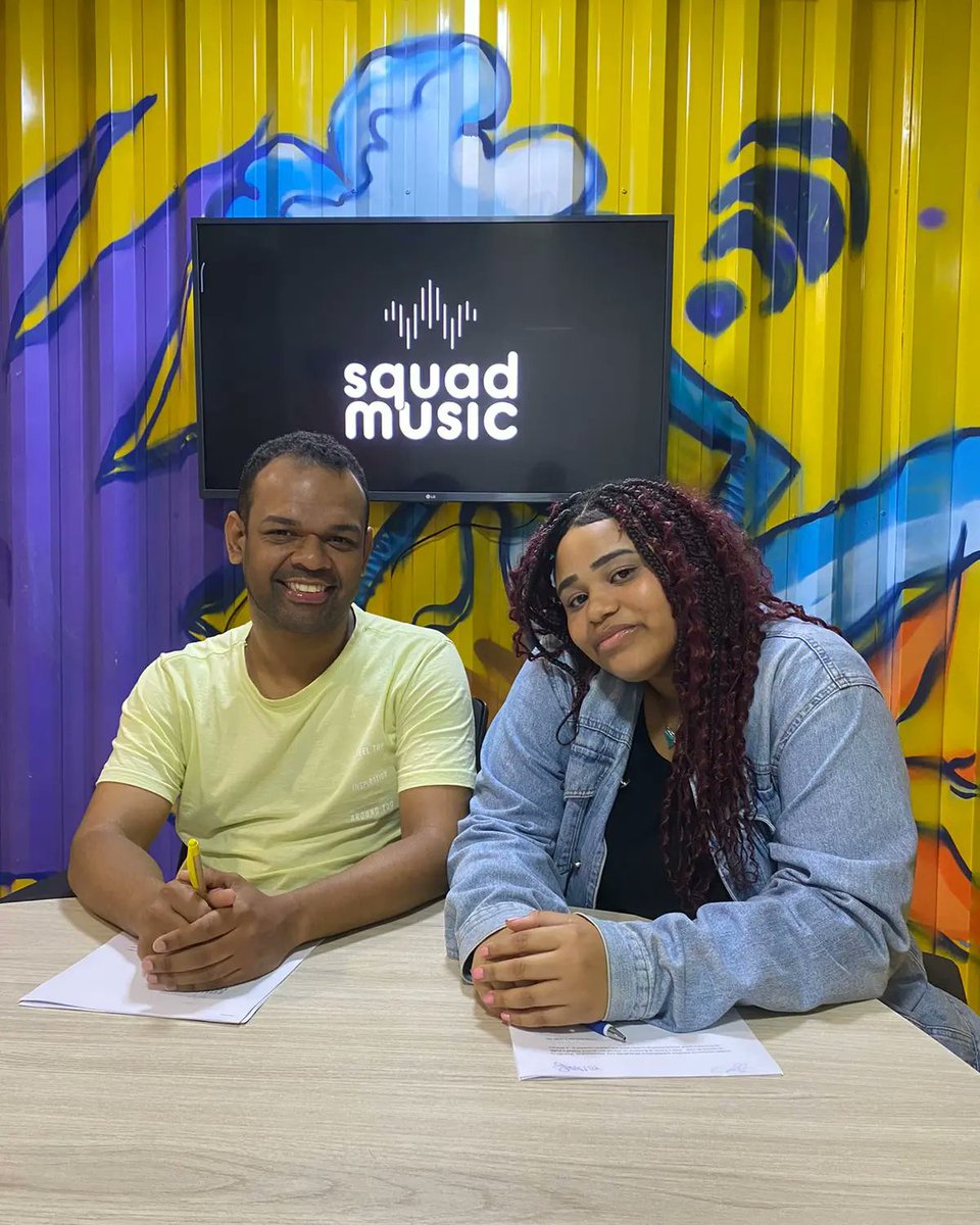 sqdmusic's tweet photo. Hoje foi dia de assinatura de contrato na Squad Music e Squad Network. https://t.co/5WKY1C8Ik9