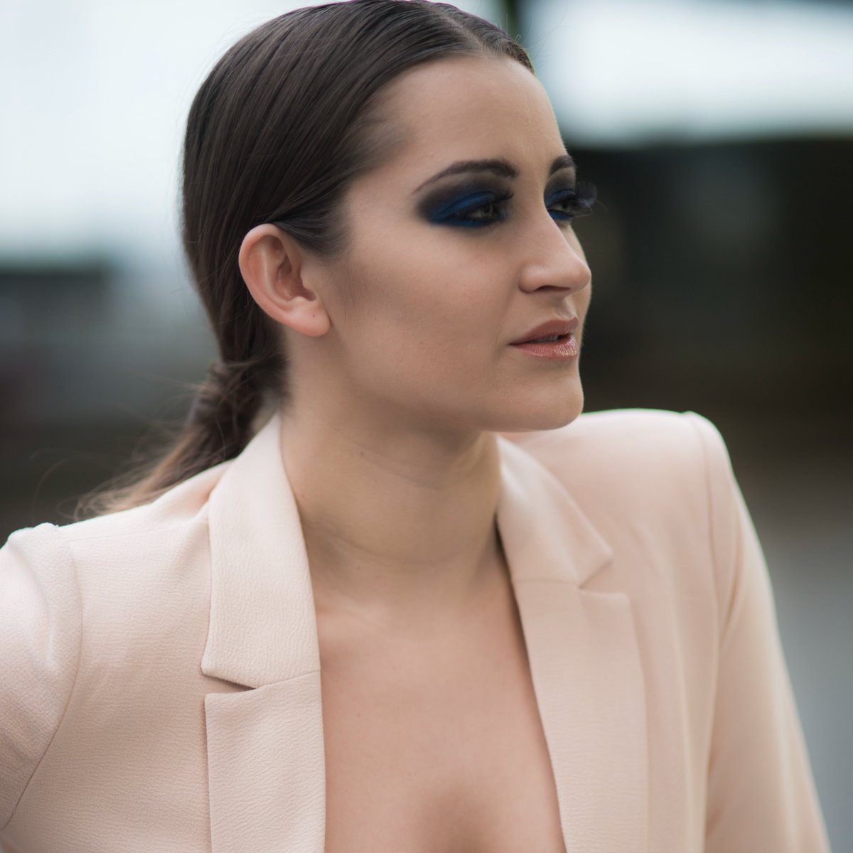 prabhdeep_02's tweet image. #fashionnova #BoldBrows #SmokeyEyes #StyleGoals