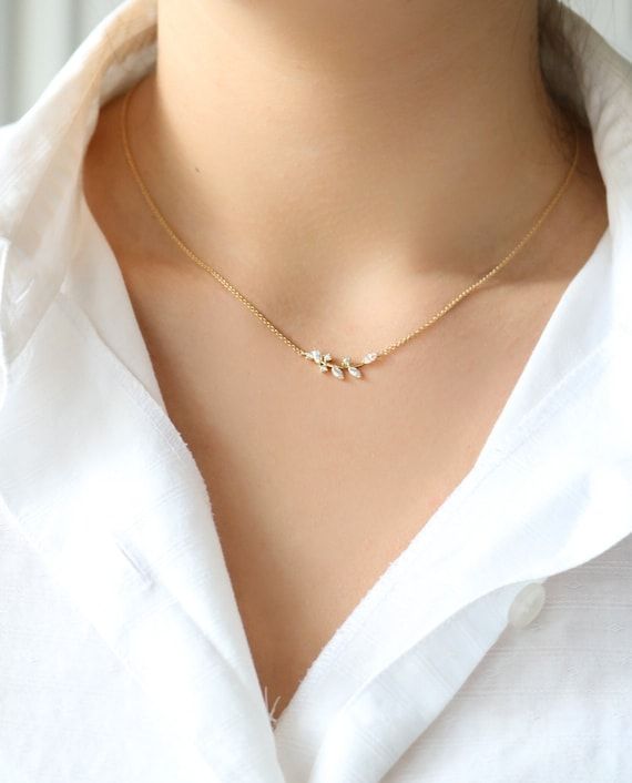 Leaf Branch Necklace
#multifame #necklaces #pendant #goodmorning #GoodVibes