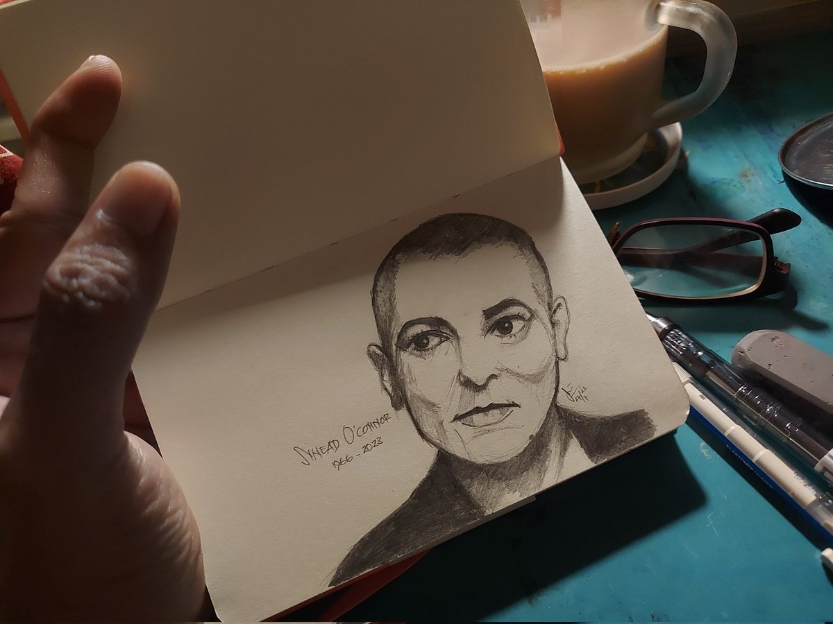eka100368's tweet image. sad to hear the passing of Sinead O'Connor this morning ... RIP Sinead O'Connor
#drawingtoday #tribute #tributedrawing #SineadOConnor #irishsinger #legendarysinger #90smusic #NothingCompares2U #Pencildrawing #mechanicalpencil #mechanicalpencildrawing