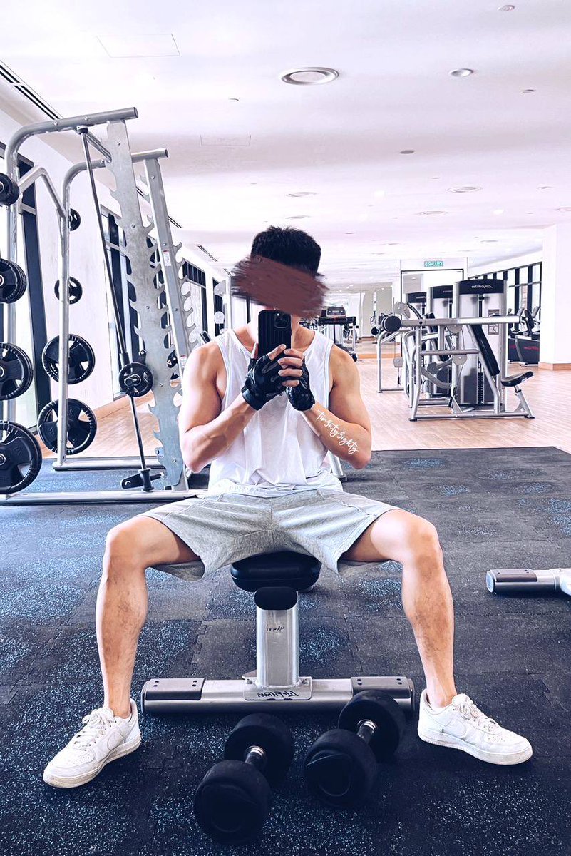 People working, I work out. https://t.co/tb2zhMGy2J
