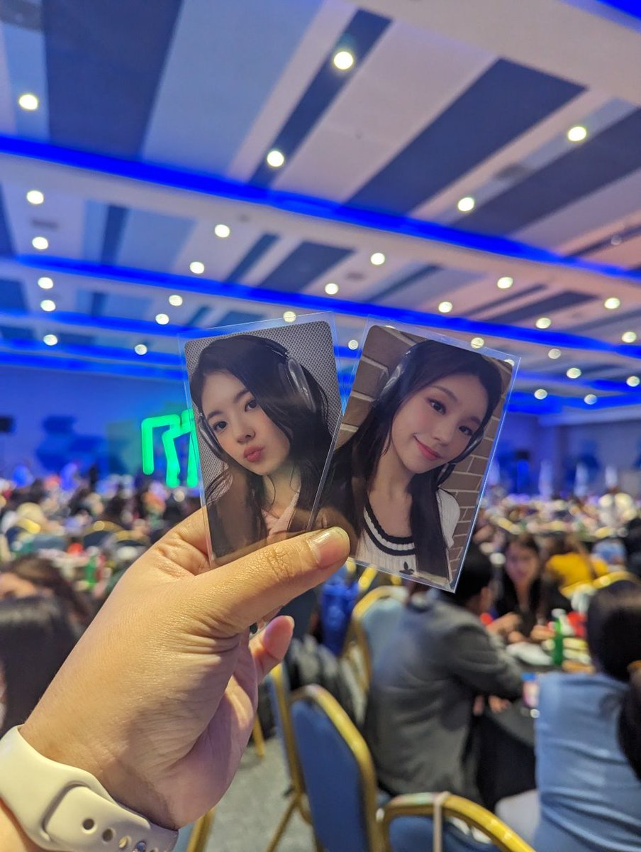 mattchingu's tweet photo. Day 2
#37PCC
Featuring kamay ni @itsrei4skz
Kasi di ako marunong mag-picture. https://t.co/RAUsjhVjng