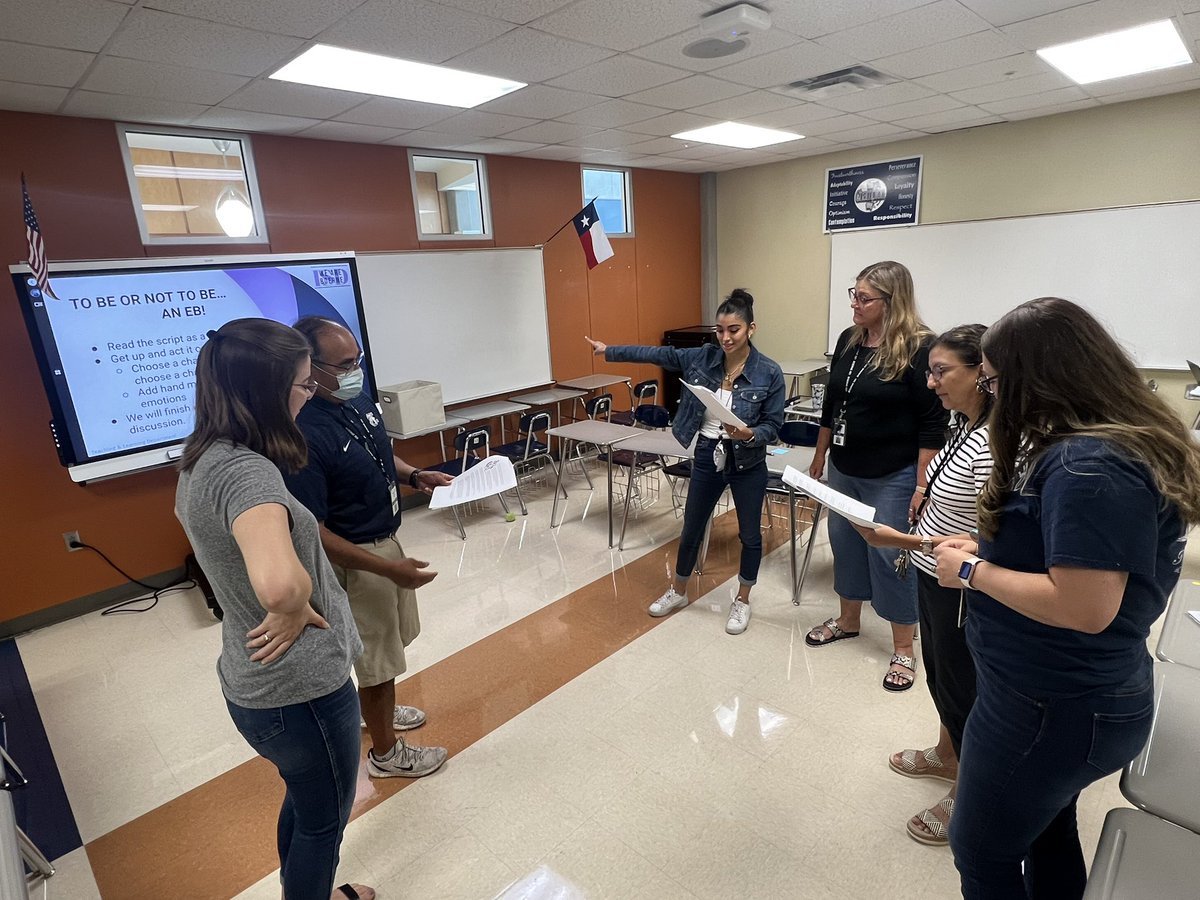 MyraChz's tweet photo. To be or not to be…an EB! Today @BoerneISD ES, MS, and HS teachers learning strategies and techniques to help EBs using Reader’s Theatre. #learnbettertogether #BoerneU #EBstrategies https://t.co/CyZEQm6Ep6