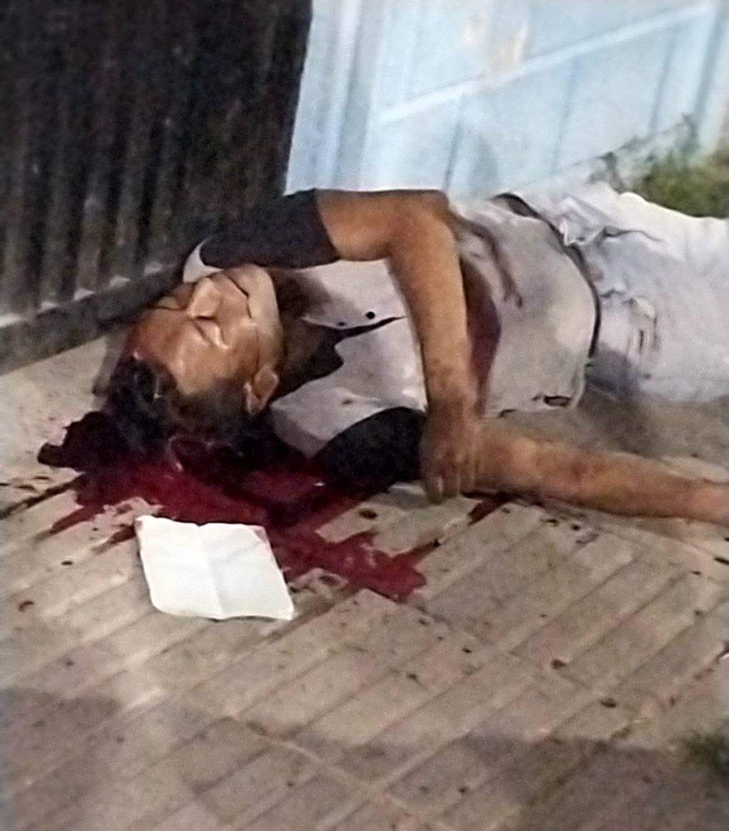 CentroNotici's tweet photo. Última Hora En Centro Noticias Huila:  Hace pocos minutos un hombre aún sin identificar fue asesinado a tiros en el barrio La Caraguaja norte de Campoalegre,  junto al cadáver fue dejado un mensaje firmado. https://t.co/Y7RHvSFOeZ