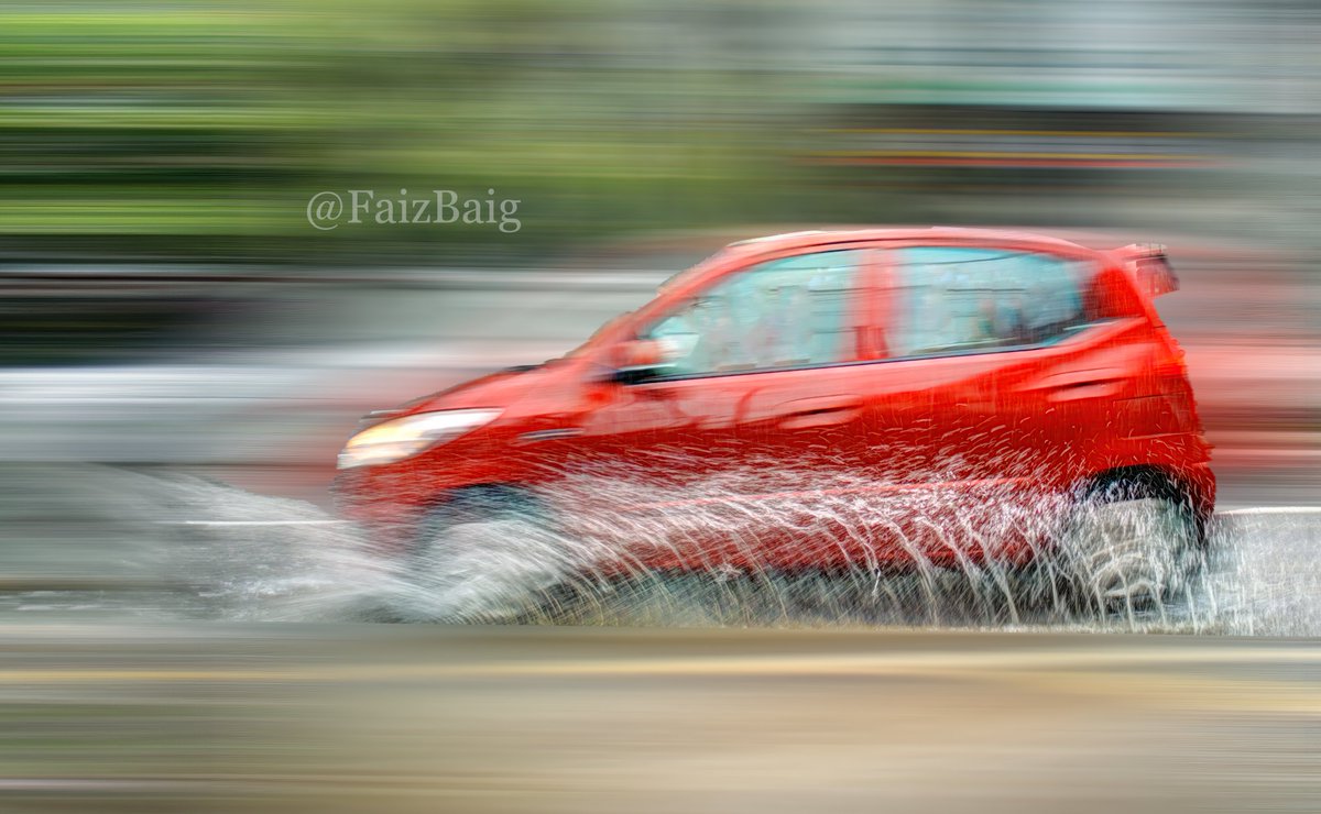 🌧️ 🚗 🌧️

#HyderabadRains #Rainfall #Monsoon #Monsoonseason #WaterSplash #RoadWaterSplash #Car #HyderabadRoads #photography #Hyderabad  #picoftheday #canonphotography #Water #Monsoon2023