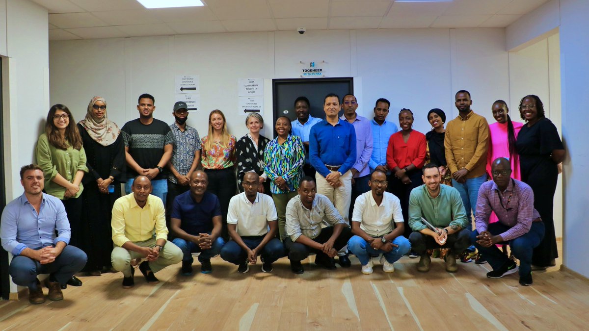 Danwadaag_DS's tweet photo. We're gearing up for Danwadaag 2.0 at this co-design workshop, thanks to support from @FCDOGovUK under the Humanitarian Assistance and Resilience Building in Somalia programme.
Our aim? To lessen the vulnerability of displaced communities via #durablesolutions programming. https://t.co/AIhslmycar