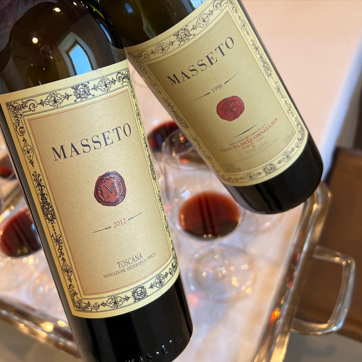 James Suckling tweet media