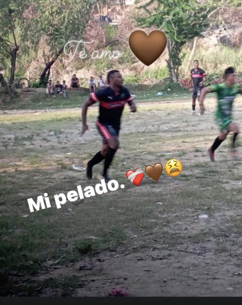 JAIRPOPE17's tweet photo. Te amo al cielo, cuídame siempre, plis entra un ratico en mis sueños, dime qué estás descansando en paz, que odias verme llorar como me lo decías siempre.. te extraño💔 https://t.co/oLHWgdNNrm