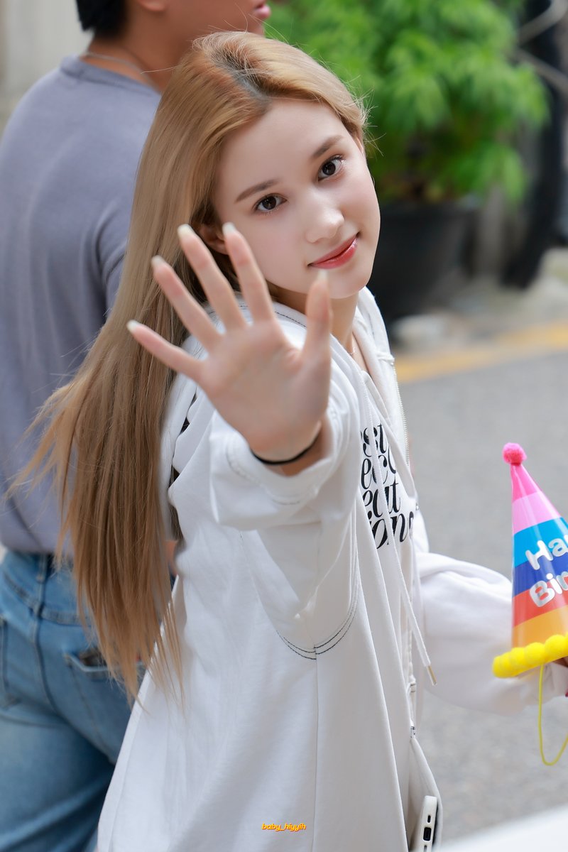 baby_hiyyih0727's tweet photo. 230727 𝐇𝐢𝐲𝐲𝐢𝐡’𝐬 𝐁𝐚𝐤𝐞𝐫𝐲 생일카페

👶#히에의소중한생일함께해 

바쁜데 와줘서 고마워요❤️
생일 너무 축하해요
🥰🫶🥰🫶🥰🫶🥰🫶🥰🫶🥰🫶

#HAPPY_HUENING_BAHIYYIH_DAY #HAPPYHIYYIHDAY #휴닝바히에 #바히에 #バヒエ #케플러 #KEP1ER #ケプラー https://t.co/SYLJNbgGyf
