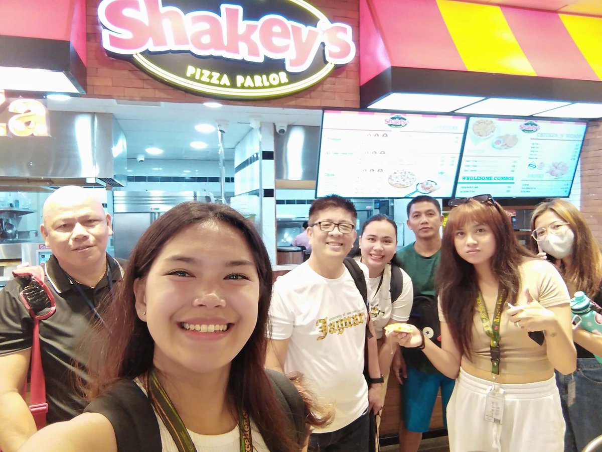 palakasanph's tweet image. The USJ-R Lady Jaguars are on their way to Manila for the #SSLNationalInvitational starting on July 29!

@ShakeysLeague 

📸 Chito Sy

Bet on your fave team and win
SIGN UP HERE: 🔗tinyurl.com/betonyourteamph
Code for bonus coins: SPPH1X