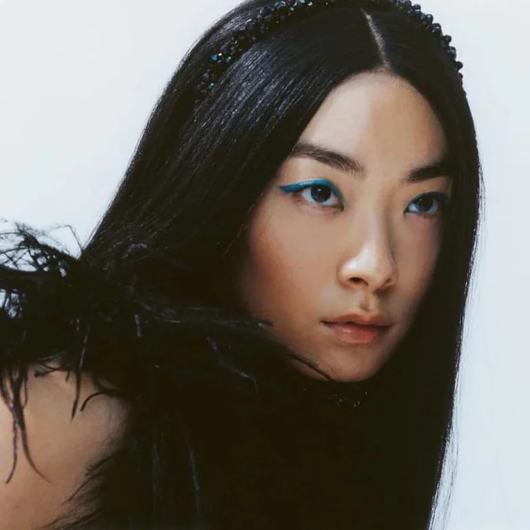 kchartsmaster's tweet image. “Eve, Psyche &amp;amp; The Bluebeard’s Wife (feat. Rina Sawayama)” by LE SSERAFIM will be released on July 28th.