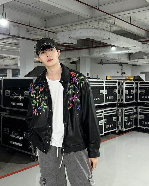 znnecu's tweet photo. 🌟 #ZeeNuNewUpdate ~ [27.07.2023]

IG: zeepruk
🖇️: https://t.co/2XG315yFMi

ꔛ @zee_pruk #ZeePruk #Zunshine https://t.co/bxu3WKrVt6