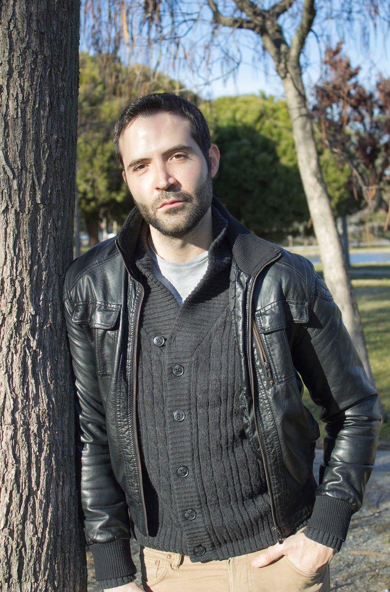 amigosdelibro's tweet photo. Toca dar la enhorabuena 🎊 

Después de haber ganado los premios Barco de Vapor y Anaya, Pedro Mañas ha resultado ganador del premio #CervantesChico de Literatura Infantil y Juvenil 2023. https://t.co/s0Ttw5fuWJ