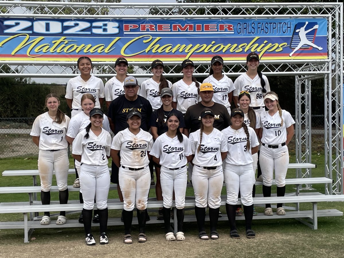 eva_issitt's tweet photo. So grateful to have had the opportunity to play with @azstormcaptain this year!  Our run for the @PGFnetwork National Championship came to an end early, but proud of the way we competed all year long!
#uncommitted2024 #speedy #slapper #onedaybetter
@CoastRecruits @TopPreps https://t.co/jTUW7Y6Ure