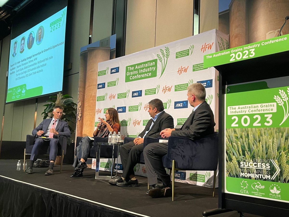 An in depth discussion at @AUSGRAINSCONF🌾on #agribusiness between 🇦🇺#Australia 🇮🇳#India with @Lisa_Singh, Sumit Gupta, expert commodities broker from India and Pat O’Shannassy from @GrainTradeAus