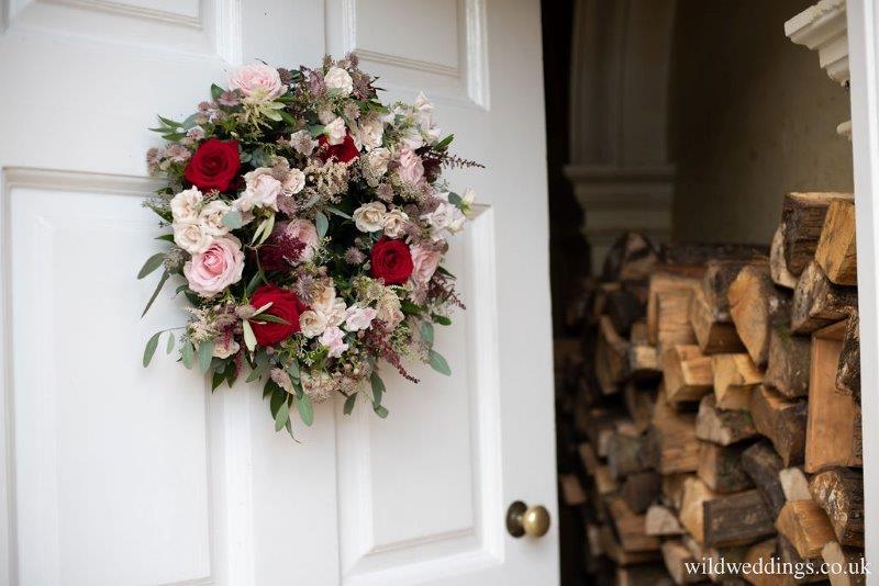 oasisevents's tweet photo. WEDDINGS A warm welcome to a 3-day wedding weekend of dreams ✨ Memory lane... served up with sunshine and a whole lot of party spirit after dinner 🪩with📸 @Wild_Weddings  #cotswoldwedding #cotswoldvenue #cotswoldeventplanner #bespokeevents #cotswolds #cotswoldevents https://t.co/cbYxvJH21Y