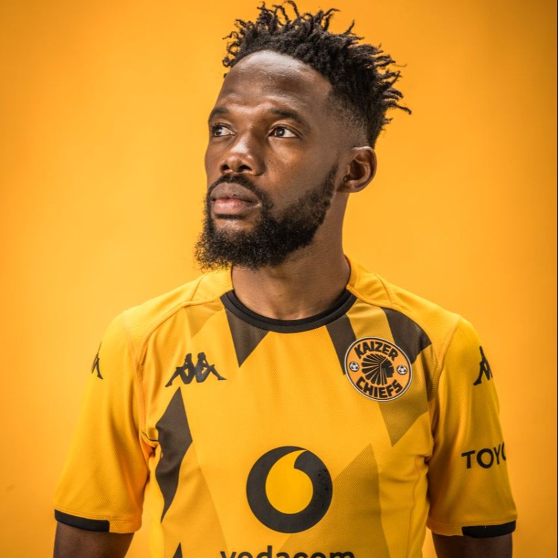 KaizerChiefs's tweet photo. We know you loving it 🔥🔥🔥🔥

Don’t say we did not warn you! The 2023/24 Kappa Kaizer Chiefs is selling like crazy! Get your customised jersey now!
#KCJersey
#Khosified
#KCKappa
#Amakhosi4Life