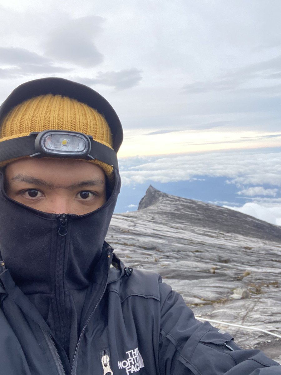 amirrulashraf_'s tweet photo. still tak boleh percaya yang aku dah naik sampai puncak. https://t.co/o4YWwCG077