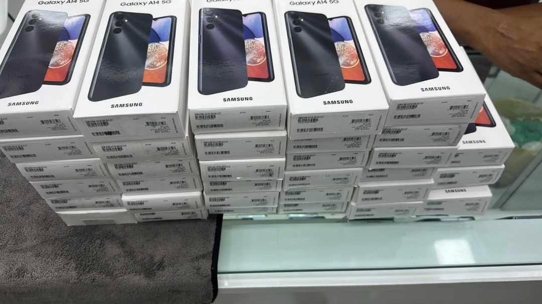 New Samsung Galaxy A14 at 650k only here with us!

Located at Pioneer Mall Level PA 12
Contacts : 0754873596 // 0786197896 or wa.me/+256754873596
#ibrahgadgets