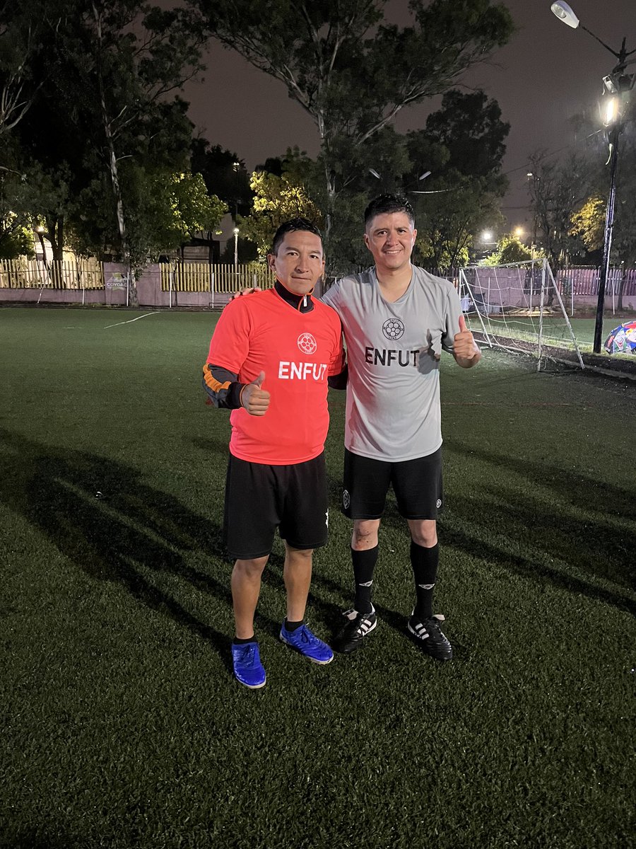 EnfutMX's tweet photo. ¡Agradecemos  campeón del mundo 🏆y ex jugador de 🚂🔵 Cesar Villaluz por acompañarnos en nuestro cumpleaños No 3️⃣🎂!

¡La próxima semana reanudamos entrenamientos!💪🏼🔥😎⚽️ https://t.co/MBBUUkjYkj