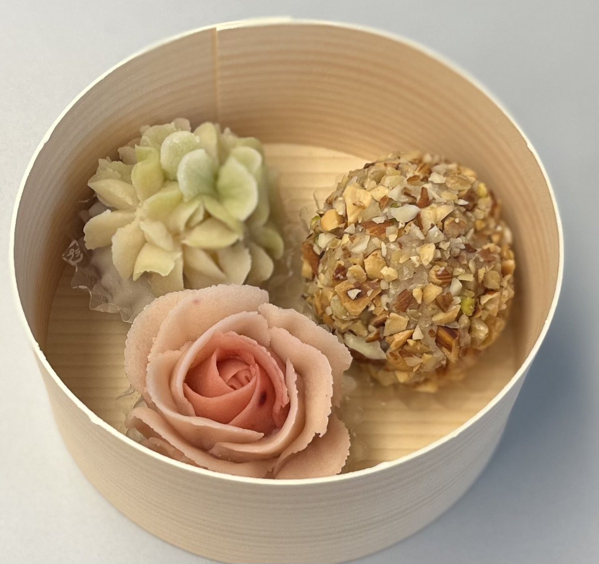 菓子案内 せっかく #タケノとおはぎ さんの本店まで受け取りに参りまし
