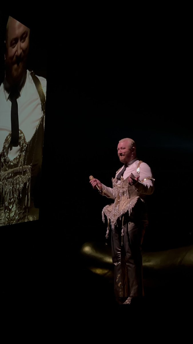 louofmylife28's tweet image. @samsmith was absolutely AMAZING tonight. i want to go to another show now. 🥲🤍