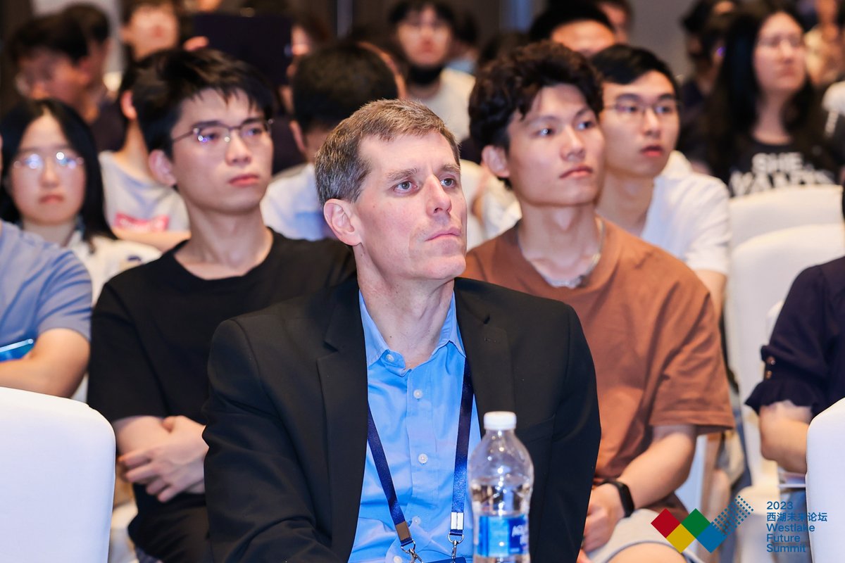 Westlake_Uni's tweet photo. The 1st Westlake Future Forum is buzzing with discussions on future materials, synthetic biology, vaccines and biotech. Scientists, entrepreneurs, and investors from around the world have gathered for this 3-day event hosted by Westlake University and the American Chemical Society. Exciting talks on cutting-edge tech for humanity's future!